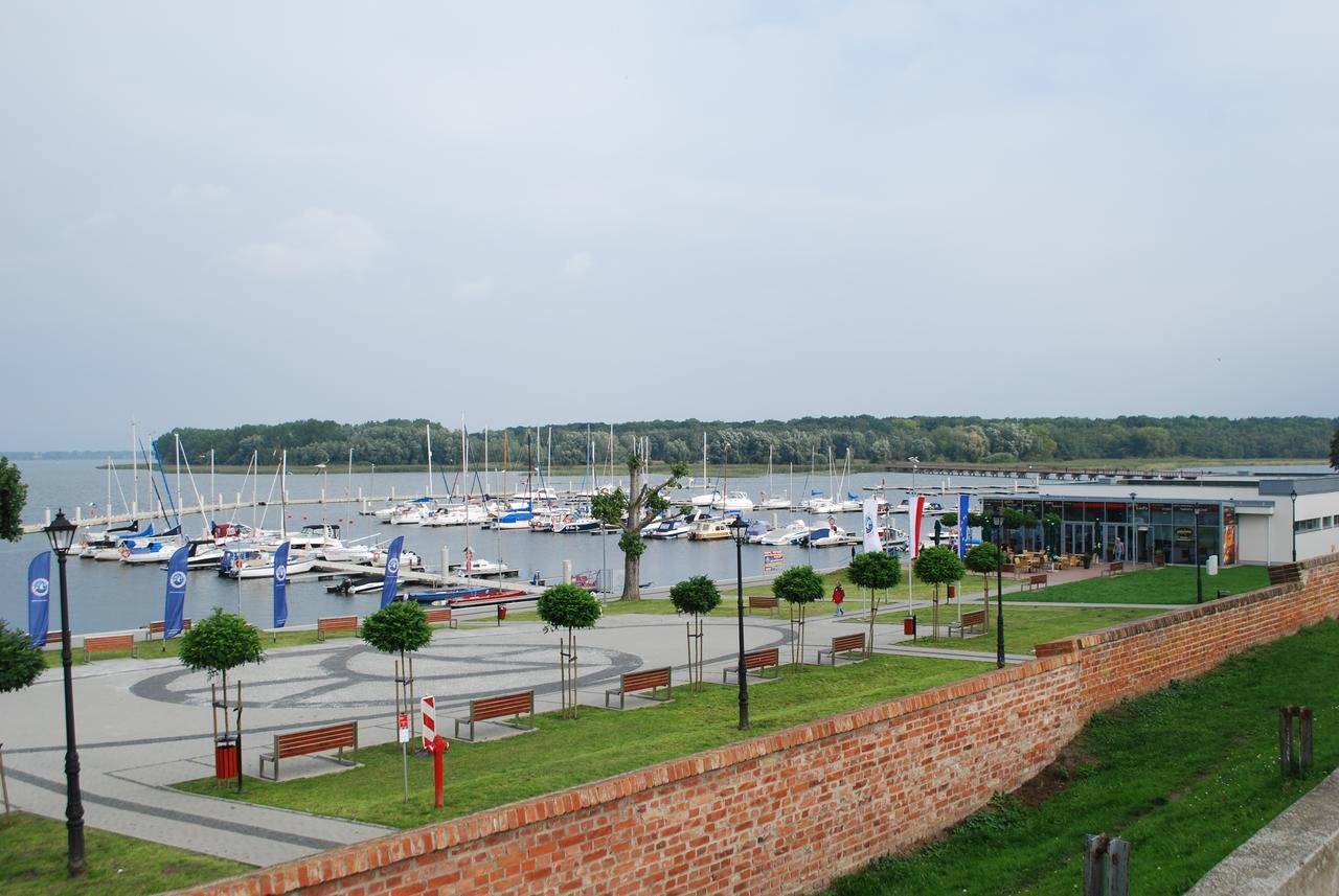 Mieszko II Hotel Kamien Pomorski Buitenkant foto